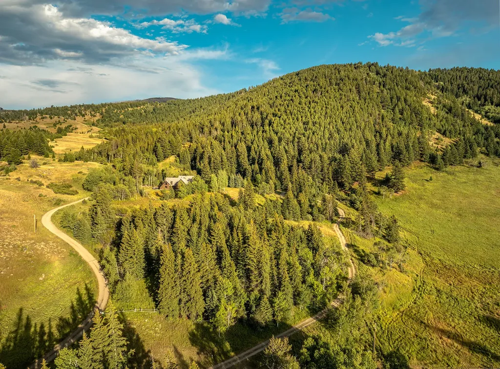12 Highland Road Mcleod MT 59052
