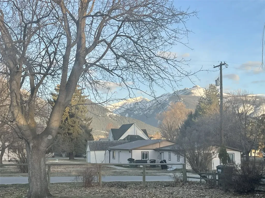 404 Pine Street Stevensville MT 59870