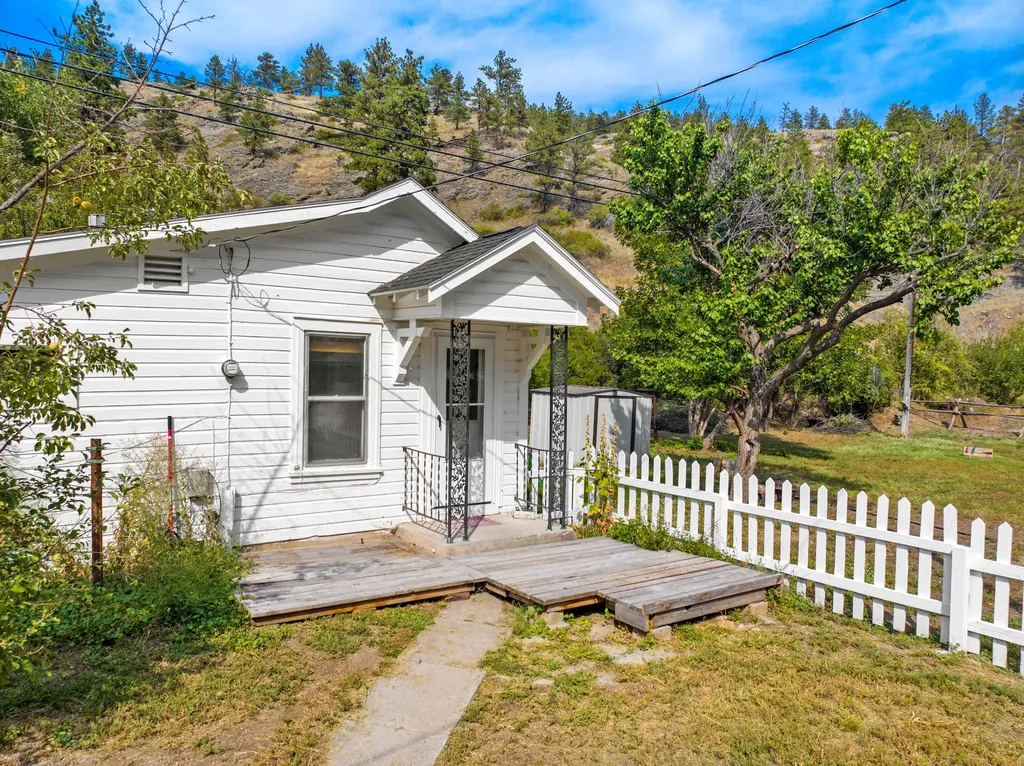 300 Wolf Creek Main Street Wolf Creek MT 59648