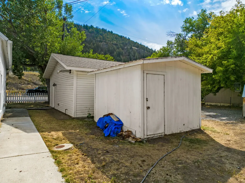 300 Wolf Creek Main Street Wolf Creek MT 59648