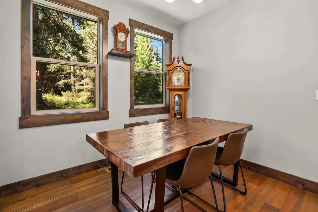 19 Raccoon Trail Whitefish MT 59937
