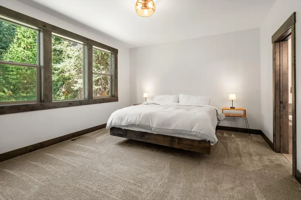 19 Raccoon Trail Whitefish MT 59937
