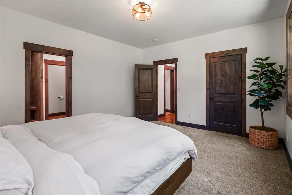 19 Raccoon Trail Whitefish MT 59937