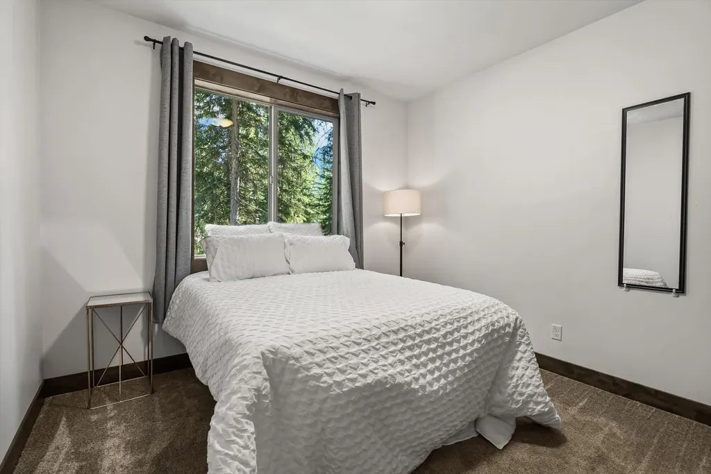 19 Raccoon Trail Whitefish MT 59937