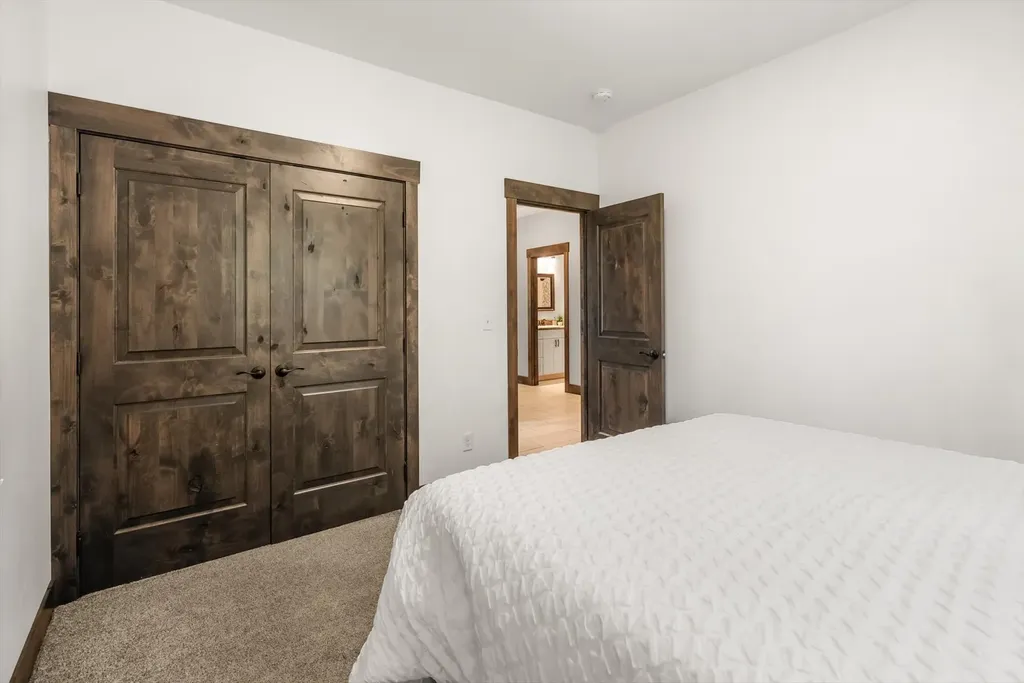 19 Raccoon Trail Whitefish MT 59937