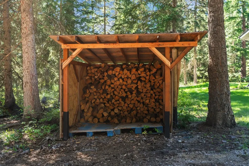 19 Raccoon Trail Whitefish MT 59937