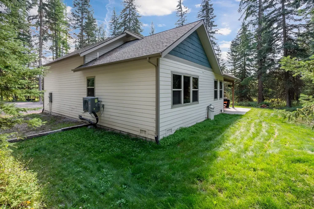 19 Raccoon Trail Whitefish MT 59937