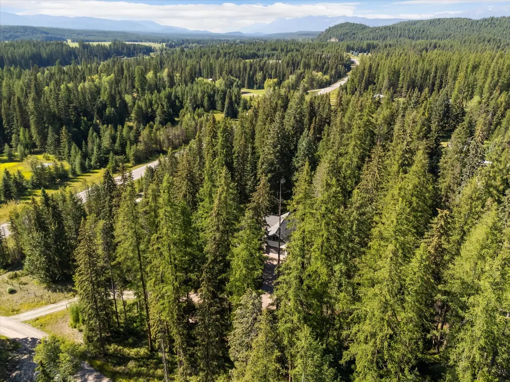 19 Raccoon Trail Whitefish MT 59937