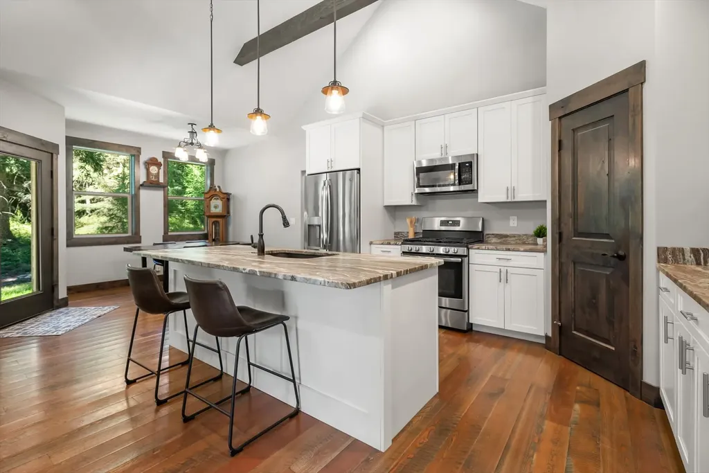 19 Raccoon Trail Whitefish MT 59937