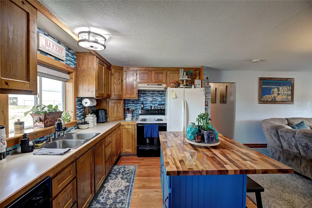 904 4th Street E Polson MT 59860