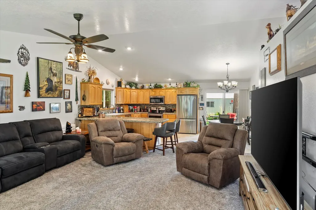 153 Bighorn Way Troy MT 59935