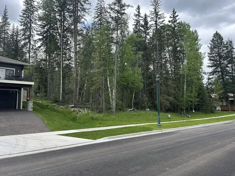 746 Ice House Road Whitefish MT 59937