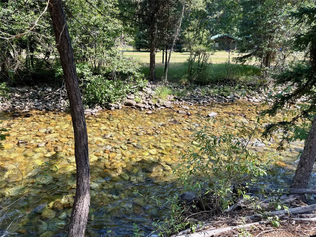 7076 Nez Perce Road Darby MT 59829