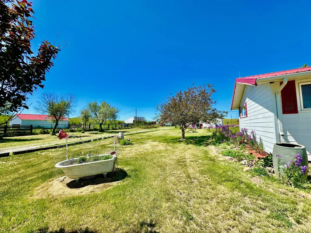 661 Dovetail Valentine Road Winnett MT 59087