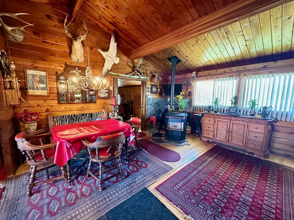 661 Dovetail Valentine Road Winnett MT 59087