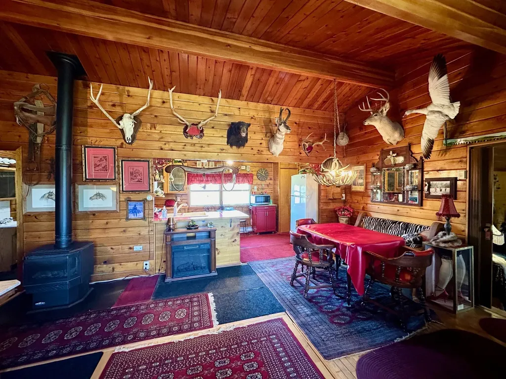 661 Dovetail Valentine Road Winnett MT 59087