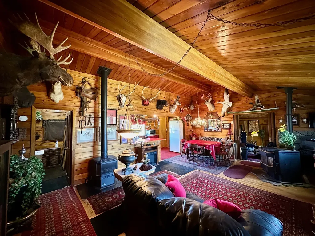 661 Dovetail Valentine Road Winnett MT 59087