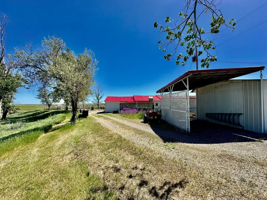 661 Dovetail Valentine Road Winnett MT 59087
