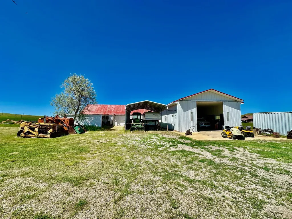 661 Dovetail Valentine Road Winnett MT 59087