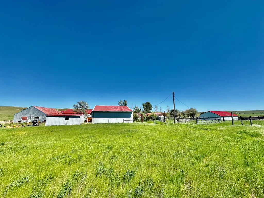 661 Dovetail Valentine Road Winnett MT 59087