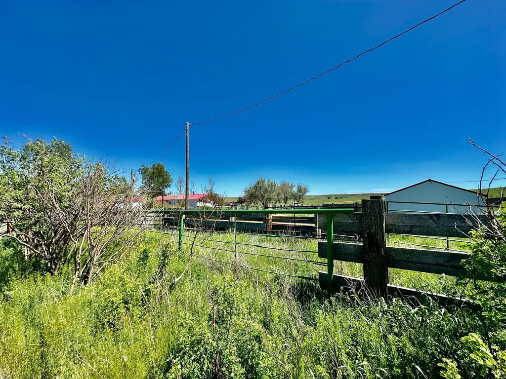 661 Dovetail Valentine Road Winnett MT 59087