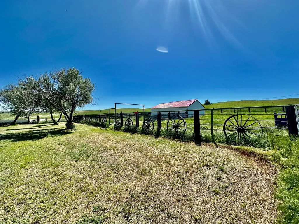 661 Dovetail Valentine Road Winnett MT 59087