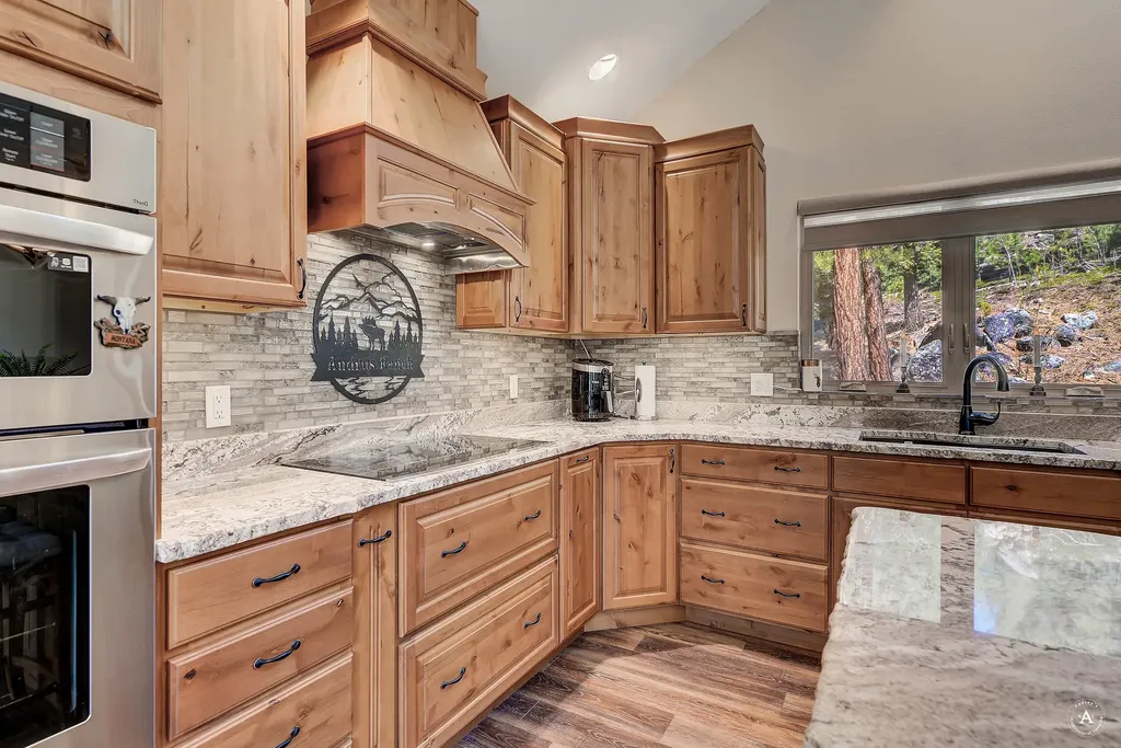 617 Mcclellan Creek Road Clancy MT 59634