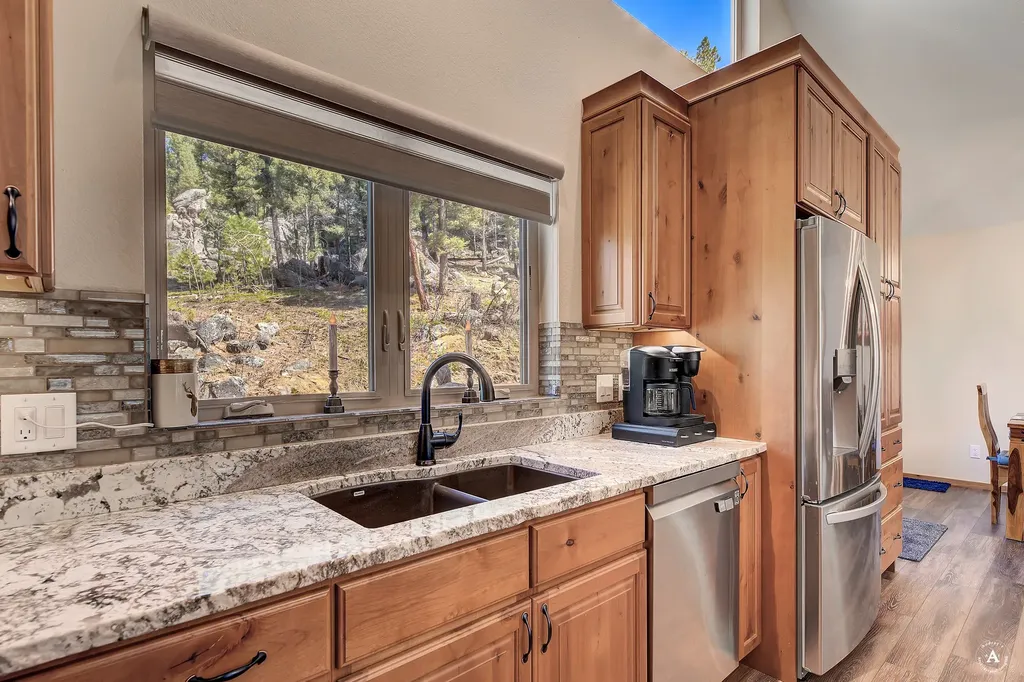 617 Mcclellan Creek Road Clancy MT 59634