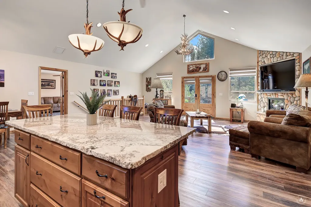 617 Mcclellan Creek Road Clancy MT 59634