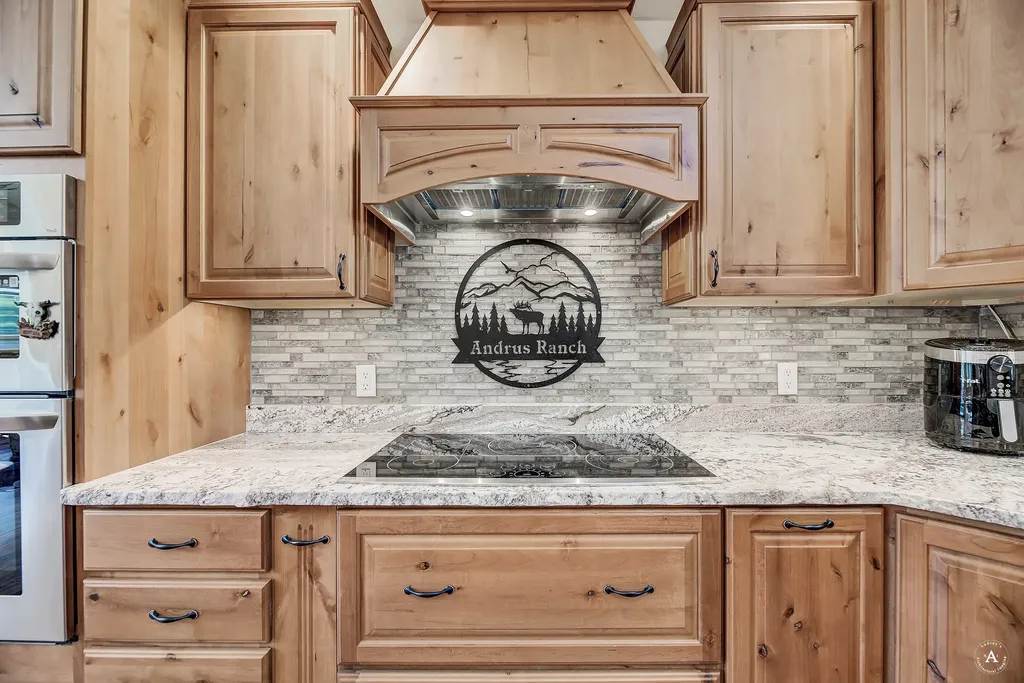 617 Mcclellan Creek Road Clancy MT 59634