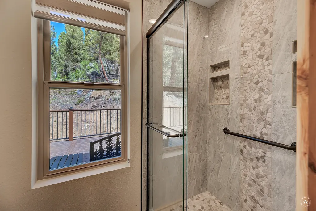 617 Mcclellan Creek Road Clancy MT 59634