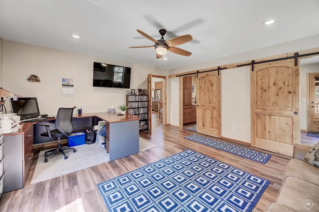 617 Mcclellan Creek Road Clancy MT 59634