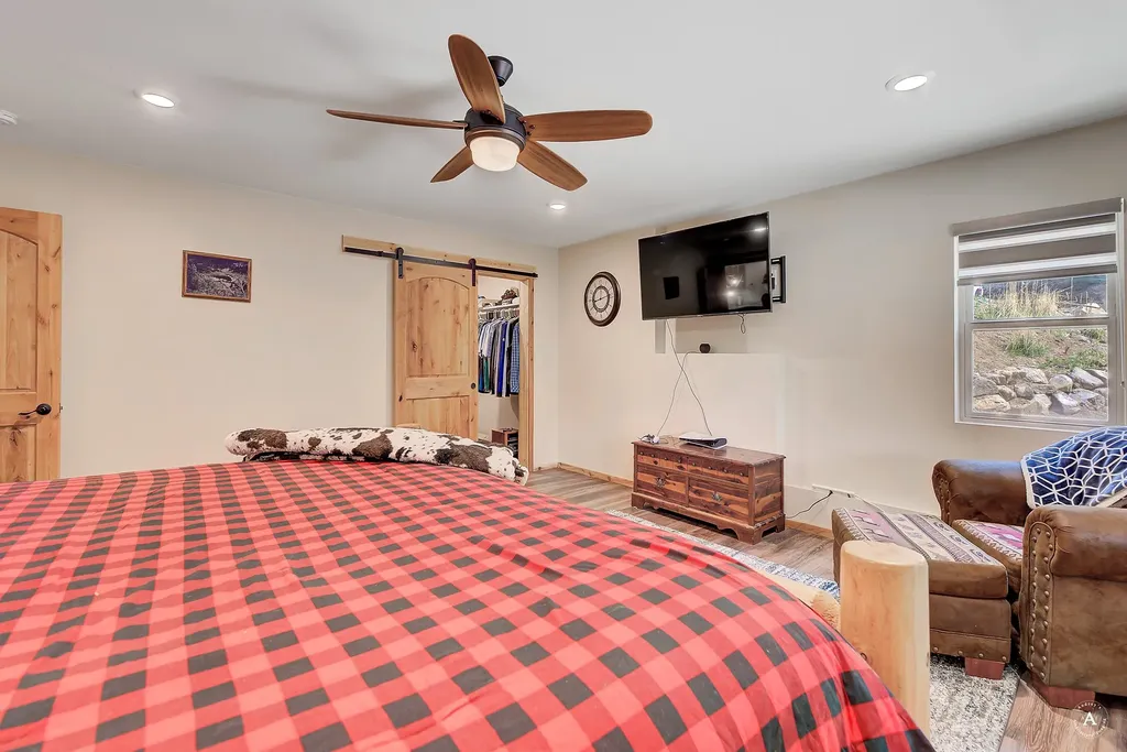 617 Mcclellan Creek Road Clancy MT 59634