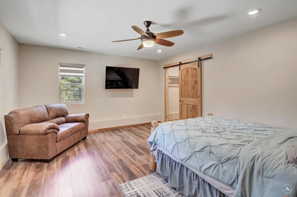 617 Mcclellan Creek Road Clancy MT 59634
