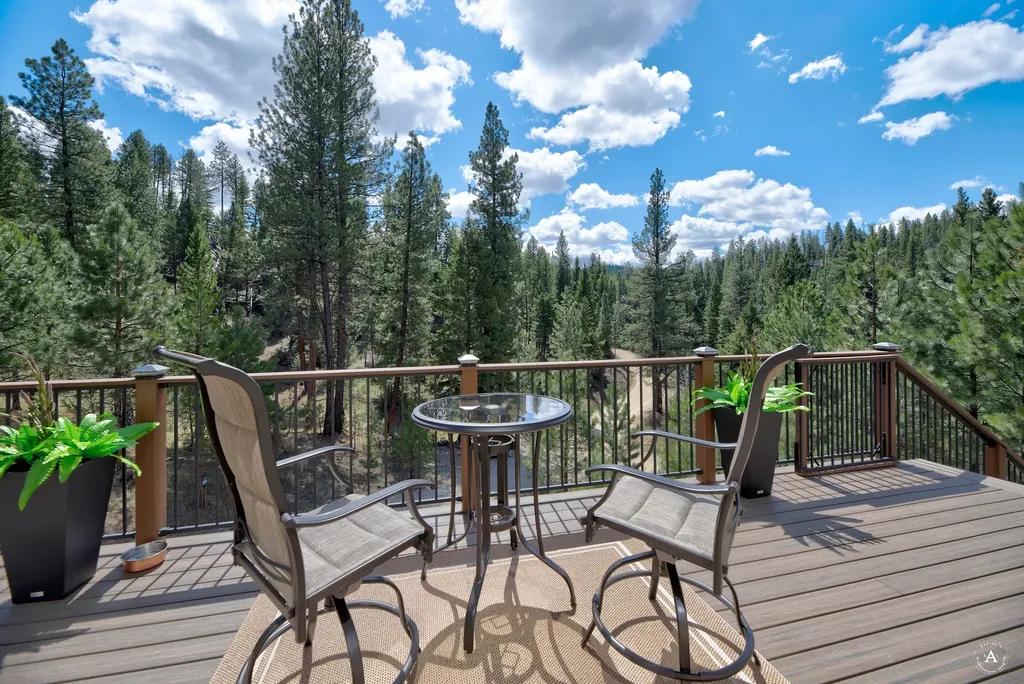 617 Mcclellan Creek Road Clancy MT 59634