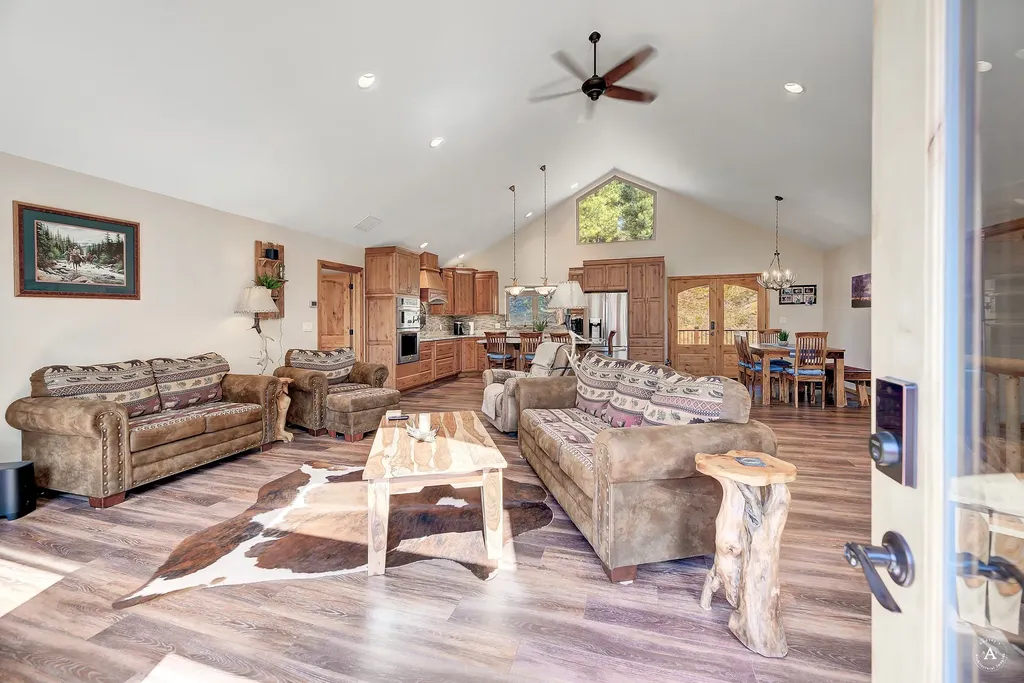617 Mcclellan Creek Road Clancy MT 59634