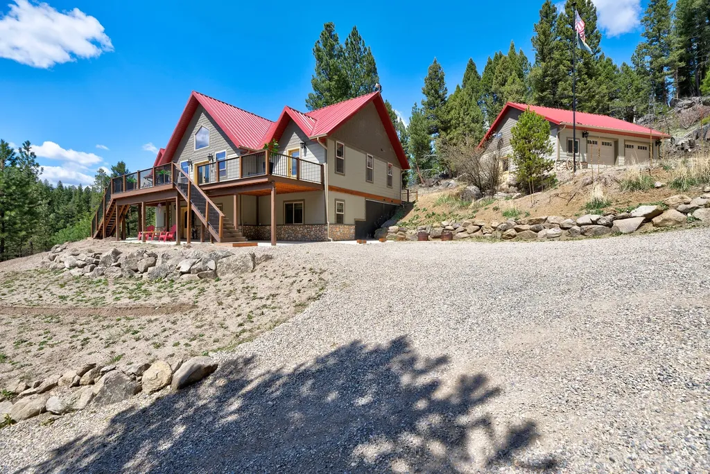 617 Mcclellan Creek Road Clancy MT 59634