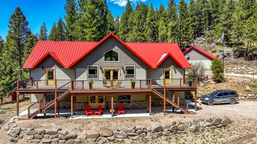 617 Mcclellan Creek Road Clancy MT 59634