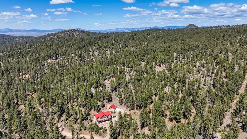 617 Mcclellan Creek Road Clancy MT 59634