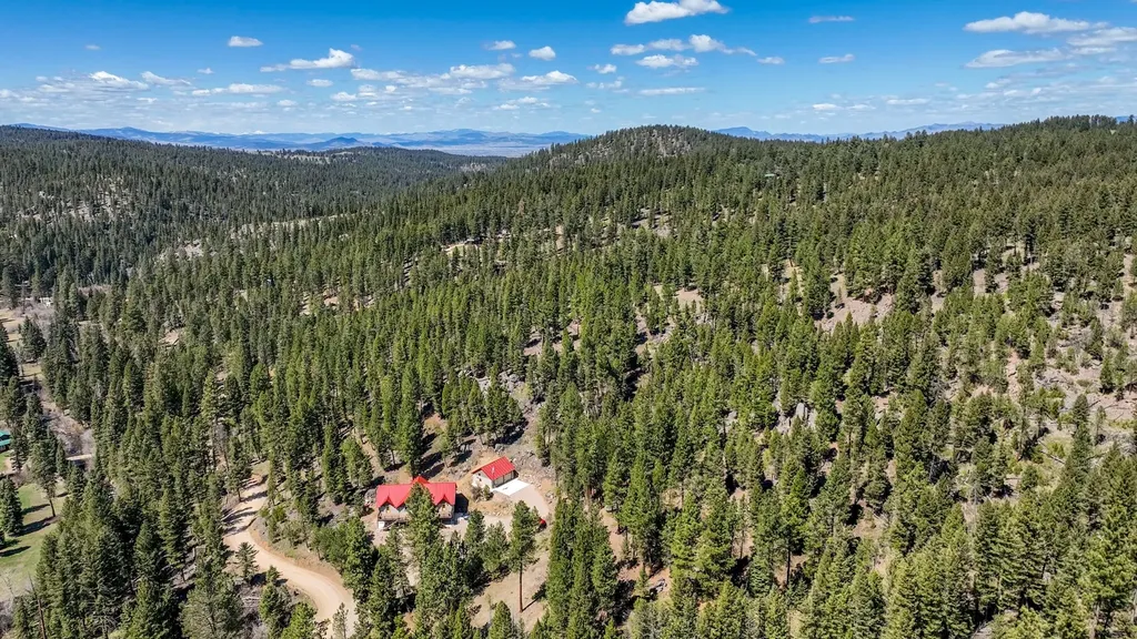 617 Mcclellan Creek Road Clancy MT 59634