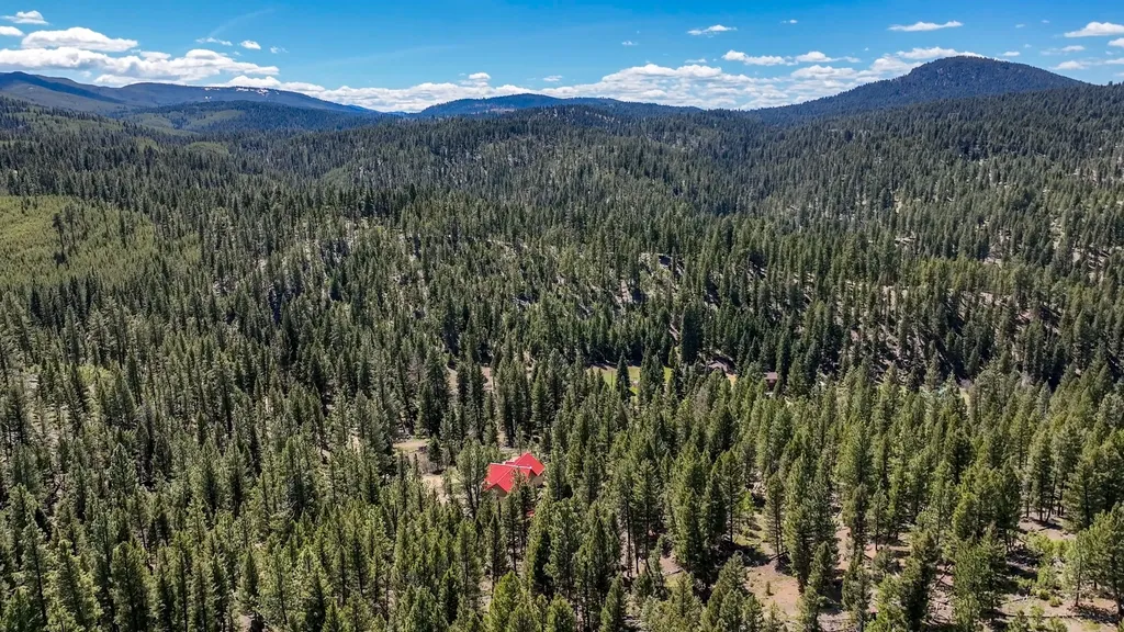 617 Mcclellan Creek Road Clancy MT 59634