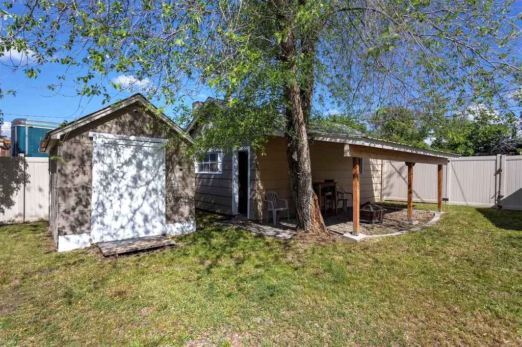 1538 S 8th Street W Missoula MT 59801