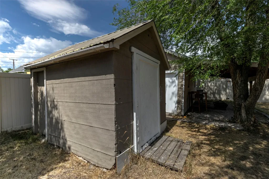 1538 S 8th Street W Missoula MT 59801