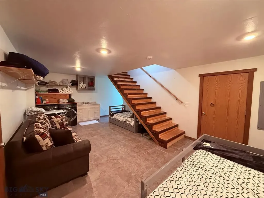 617 Fire Lane Anaconda MT 59711