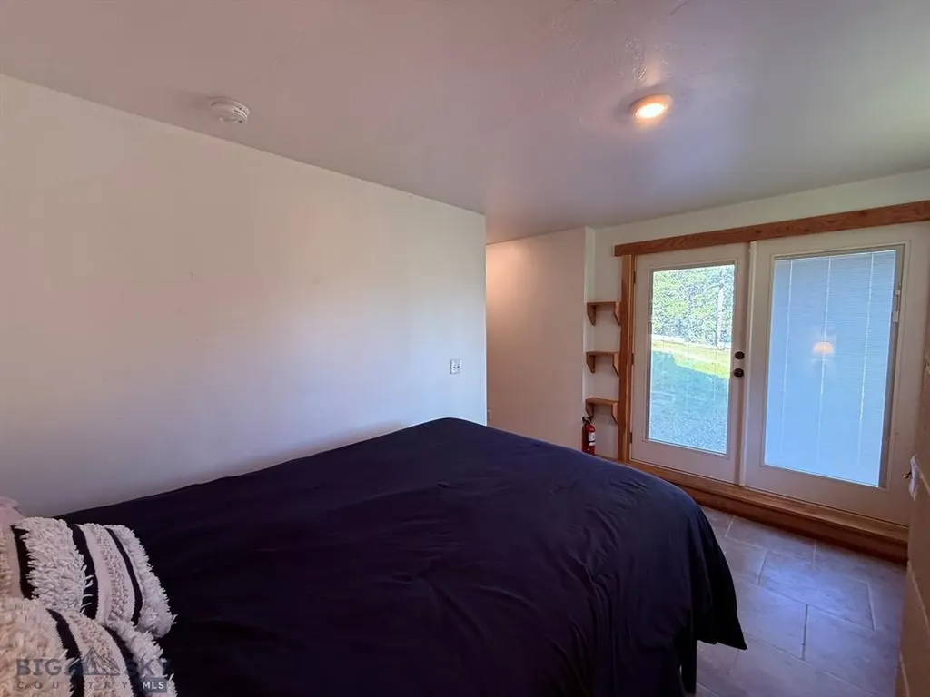 617 Fire Lane Anaconda MT 59711