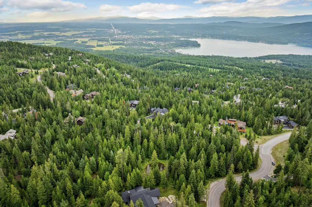 90 Woodland Star Circle Whitefish MT 59937