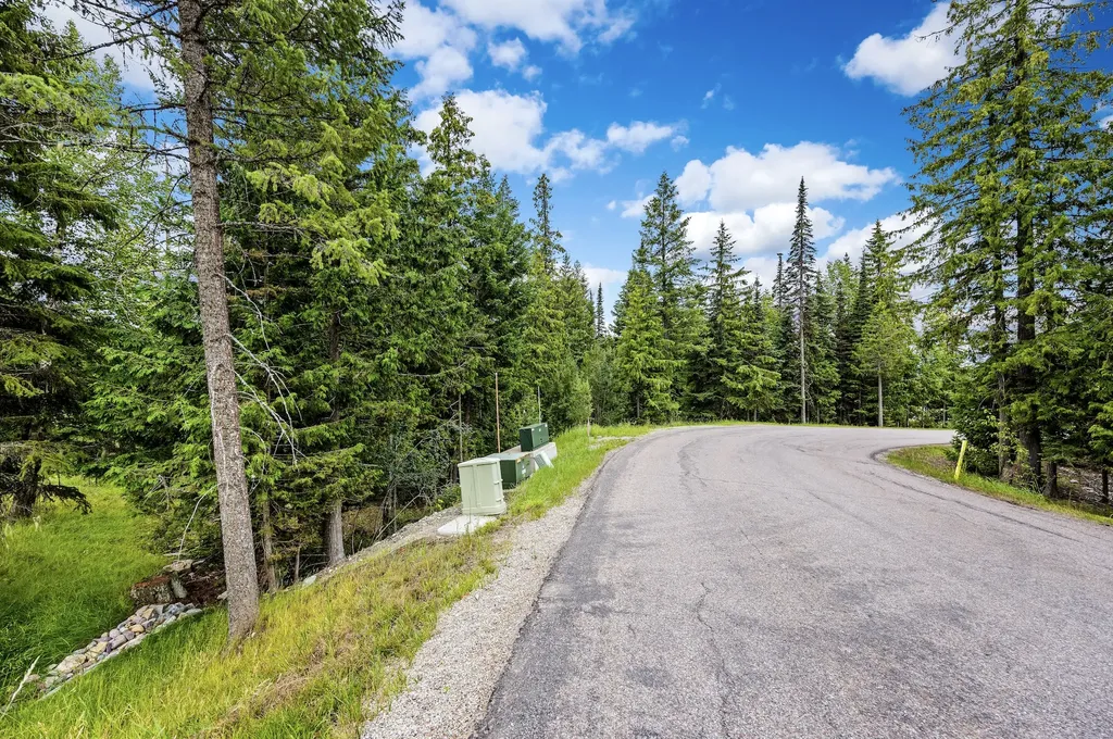 90 Woodland Star Circle Whitefish MT 59937