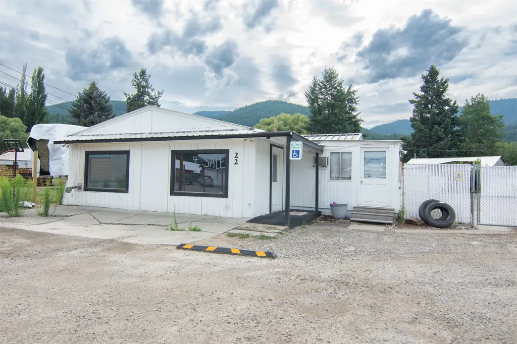 22 Crossroad Way Libby MT 59923