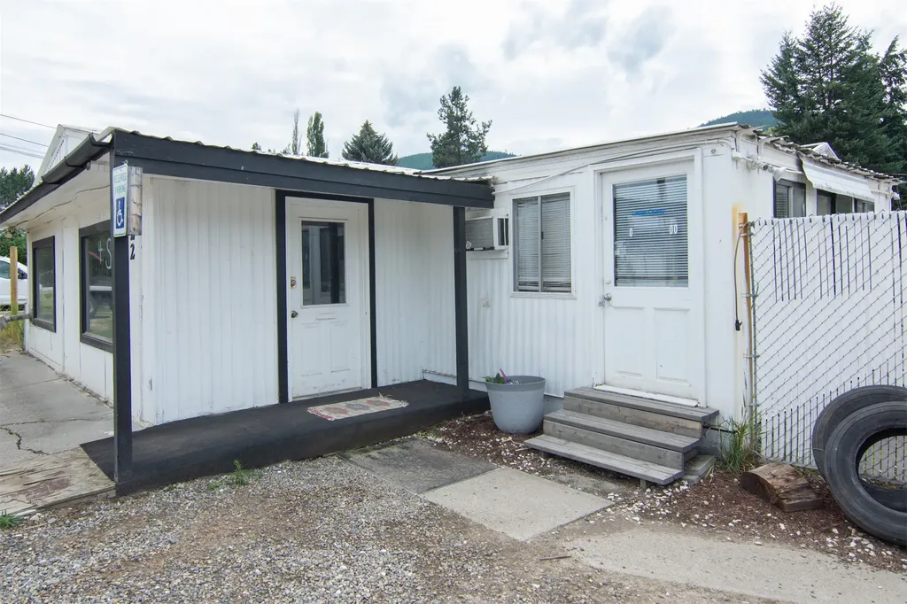 22 Crossroad Way Libby MT 59923