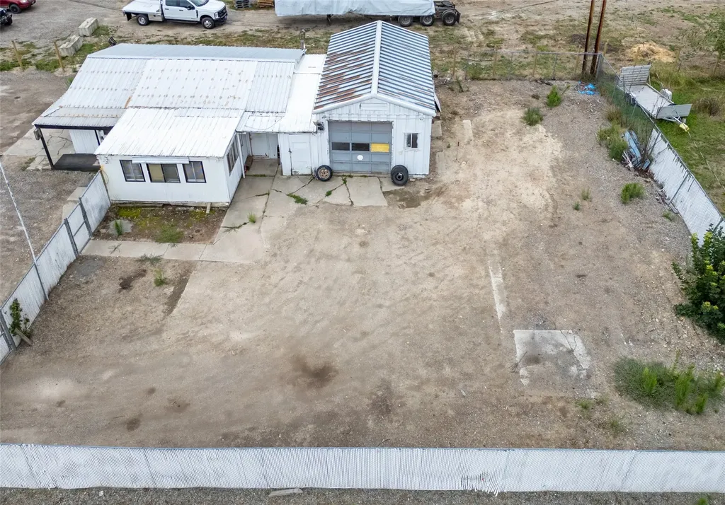 22 Crossroad Way Libby MT 59923